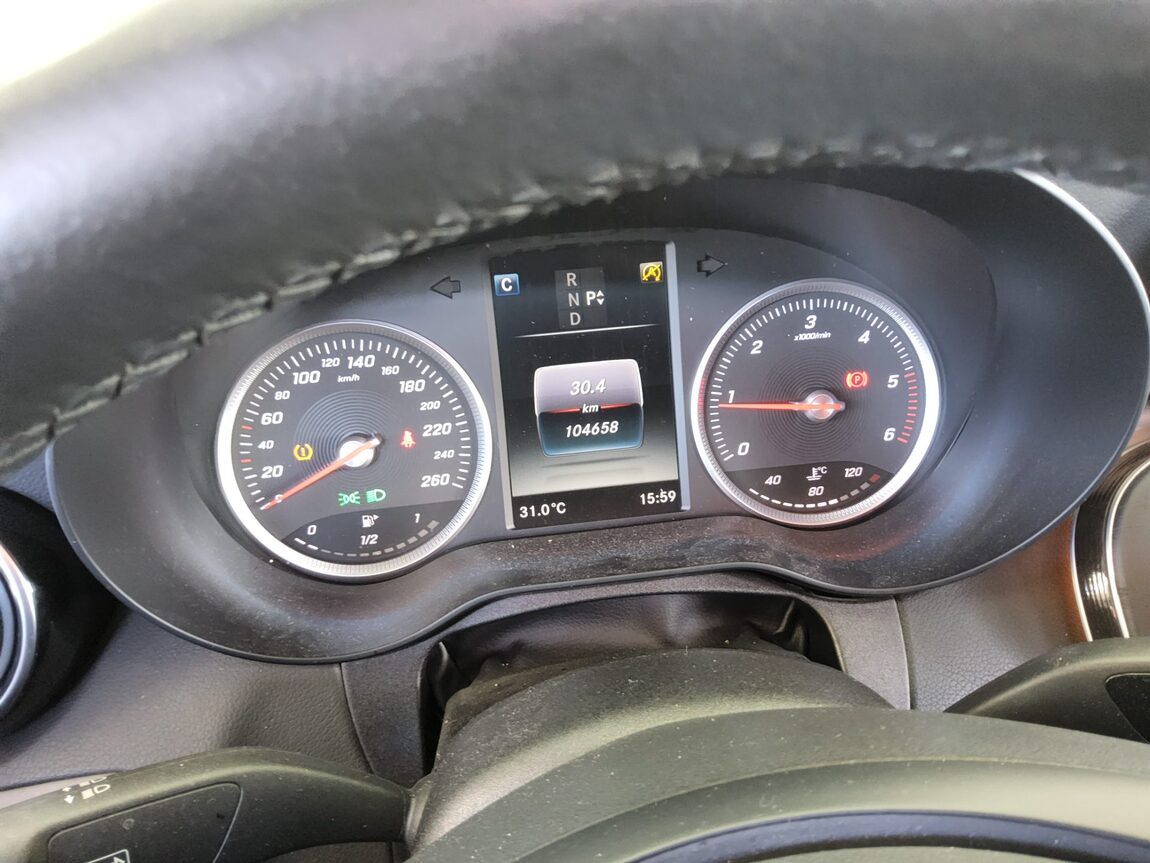 MERCEDES-BENZ C-CLASS (4TH GEN) C200 d 2018 - zdjęcie 9