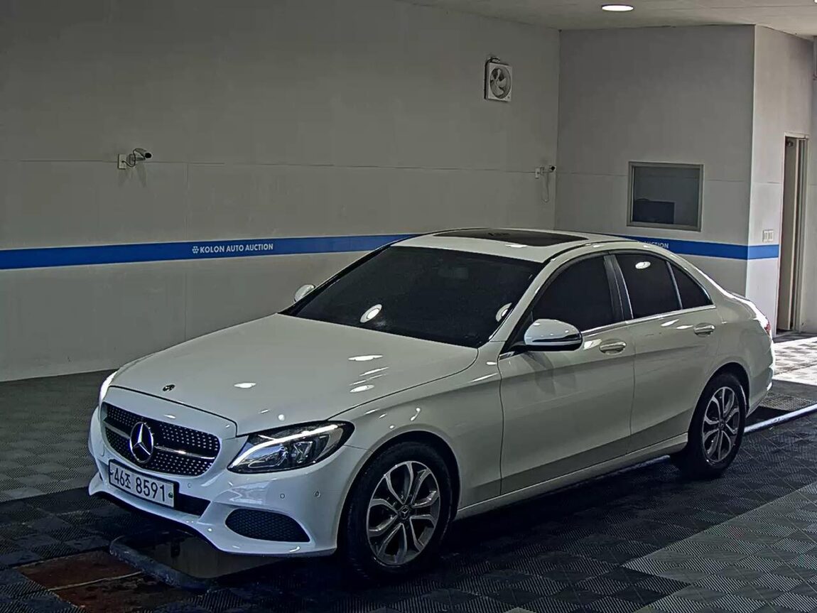 MERCEDES-BENZ C-CLASS (4TH GEN) C200 d 2018 - zdjęcie 2