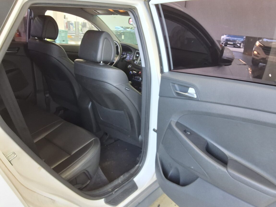HYUNDAI ALL NEW TUCSON DIESEL R2.0 2WD MODERN 2016 - zdjęcie 13