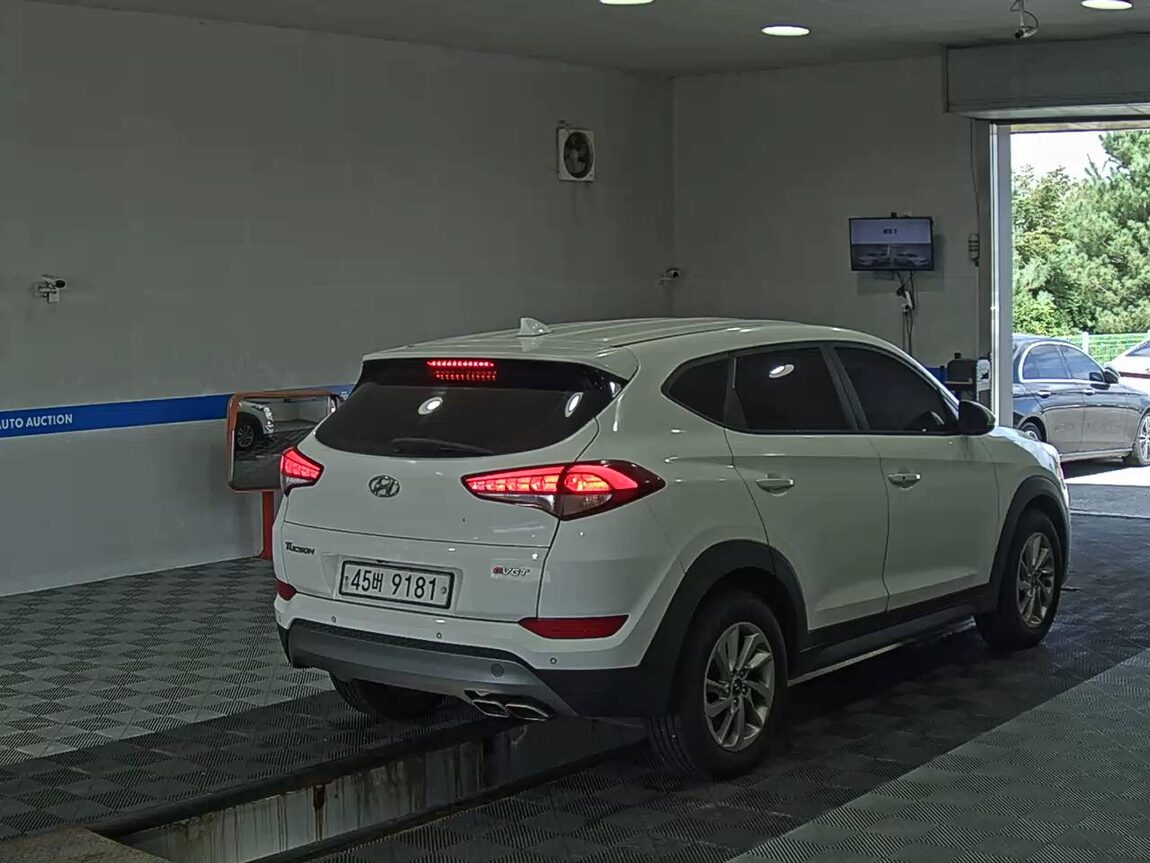 HYUNDAI ALL NEW TUCSON DIESEL R2.0 2WD MODERN 2016 - zdjęcie 5