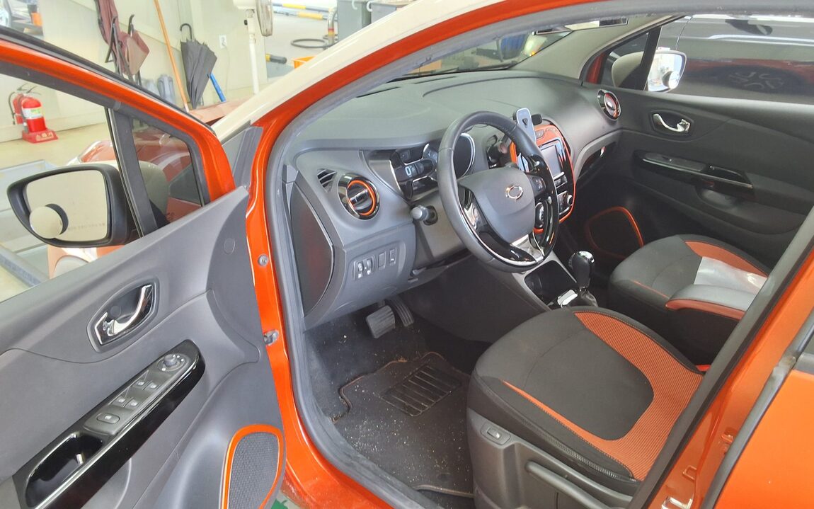 RENAULT (SAMSUNG) QM3 RE 2015 - zdjęcie 10