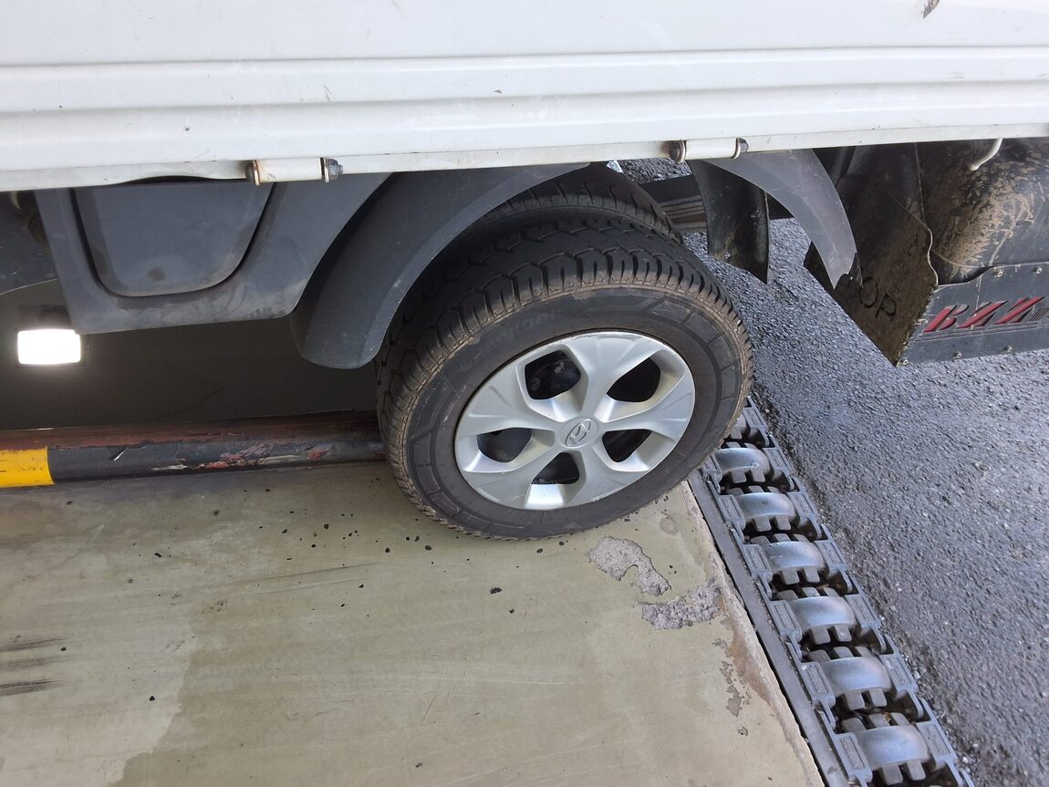 HYUNDAI PORTER II VGT SUPER CAB EXTRA LONG WHEELBASE SMART 2023 - zdjęcie 20