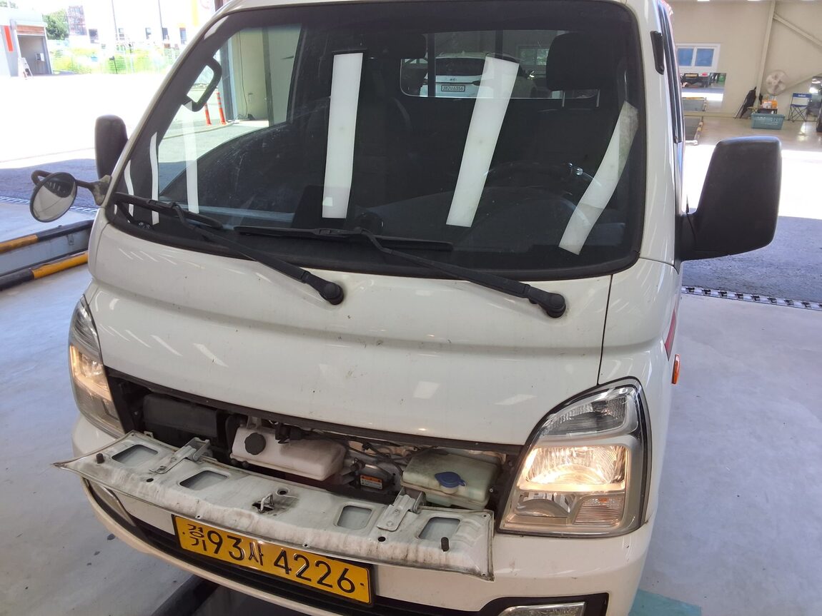 HYUNDAI PORTER II VGT SUPER CAB EXTRA LONG WHEELBASE SMART 2023 - zdjęcie 16