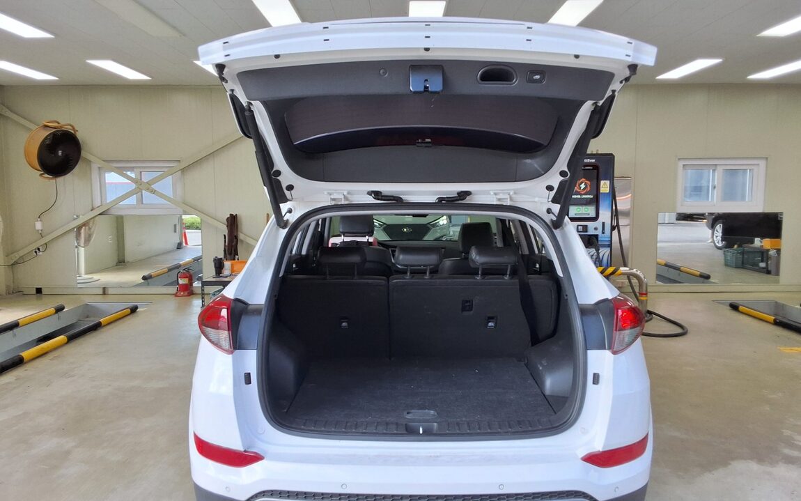 HYUNDAI ALL NEW TUCSON DIESEL 1.7 2WD MODERN 2017 - zdjęcie 15