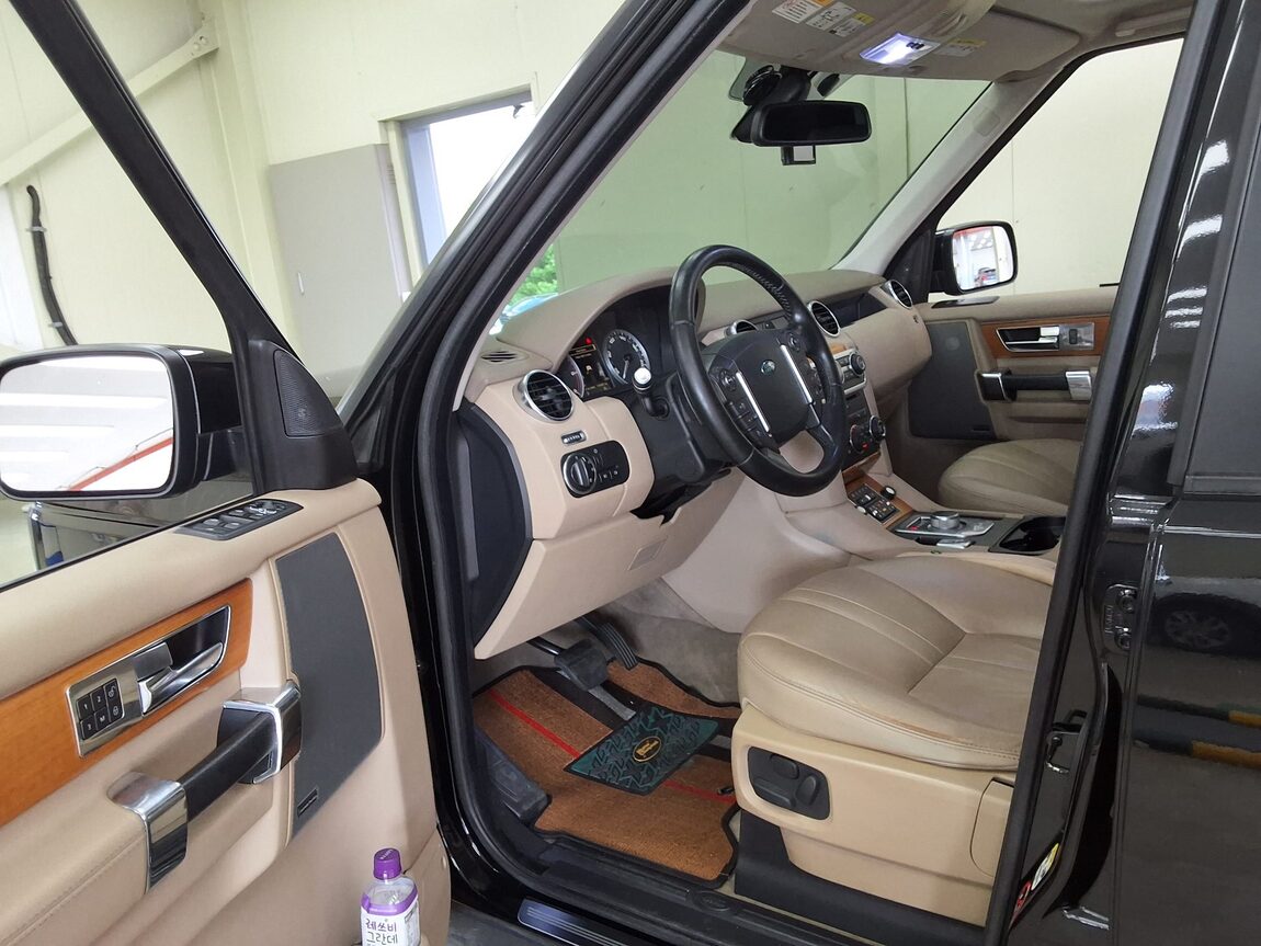 LAND ROVER DISCOVERY 4 3.0 SDV6 SE 2012 - zdjęcie 11