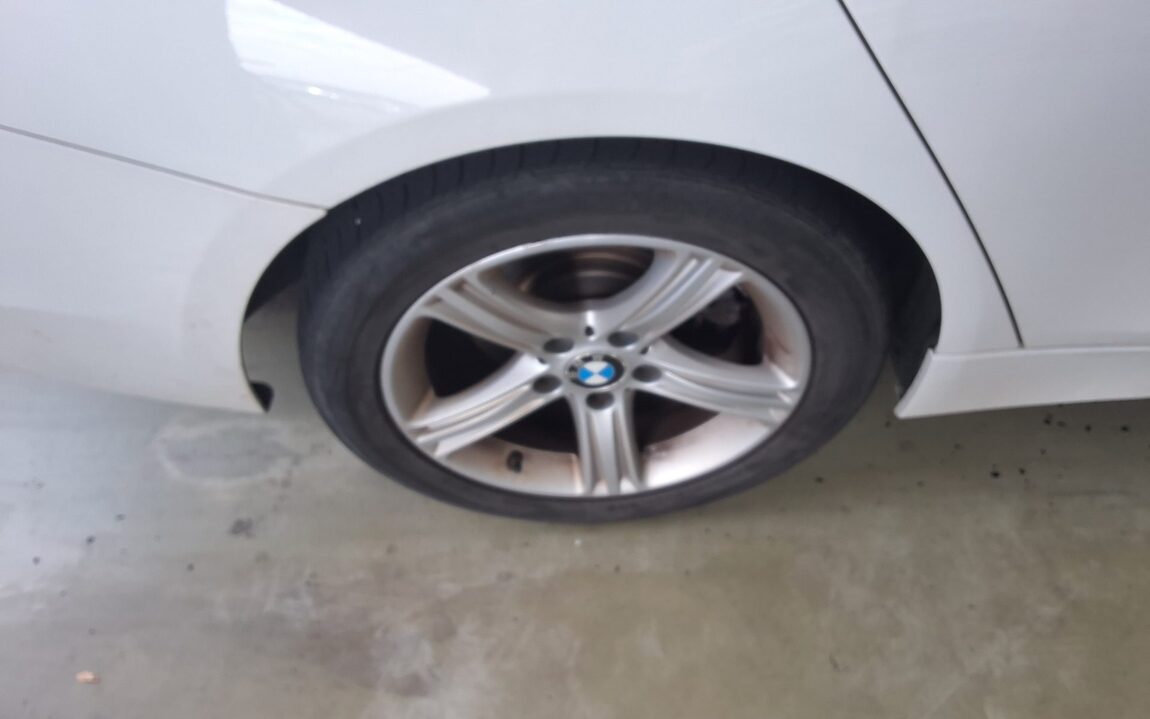 BMW 3 SERIES (6TH GEN) 320d 2015 - zdjęcie 29