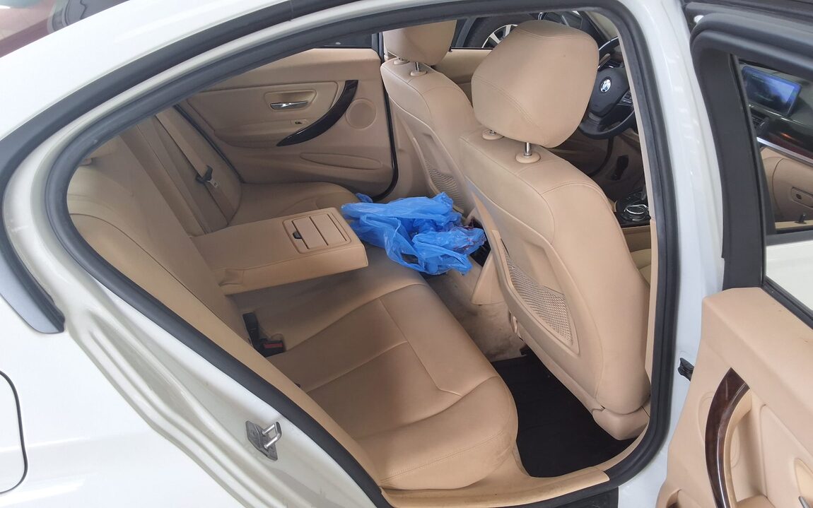 BMW 3 SERIES (6TH GEN) 320d 2015 - zdjęcie 13
