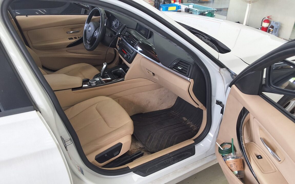 BMW 3 SERIES (6TH GEN) 320d 2015 - zdjęcie 14