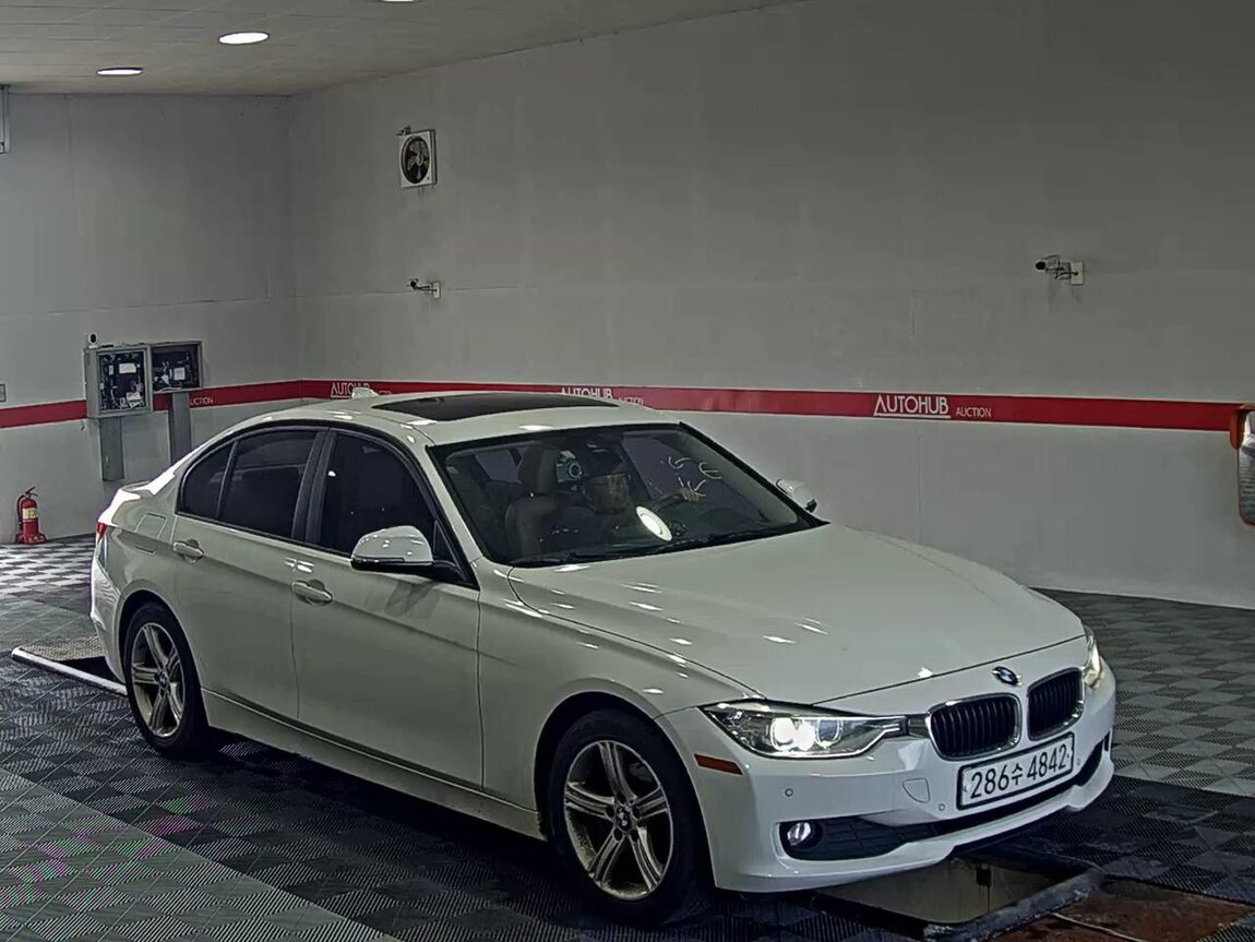 BMW 3 SERIES (6TH GEN) 320d 2015 - zdjęcie 3