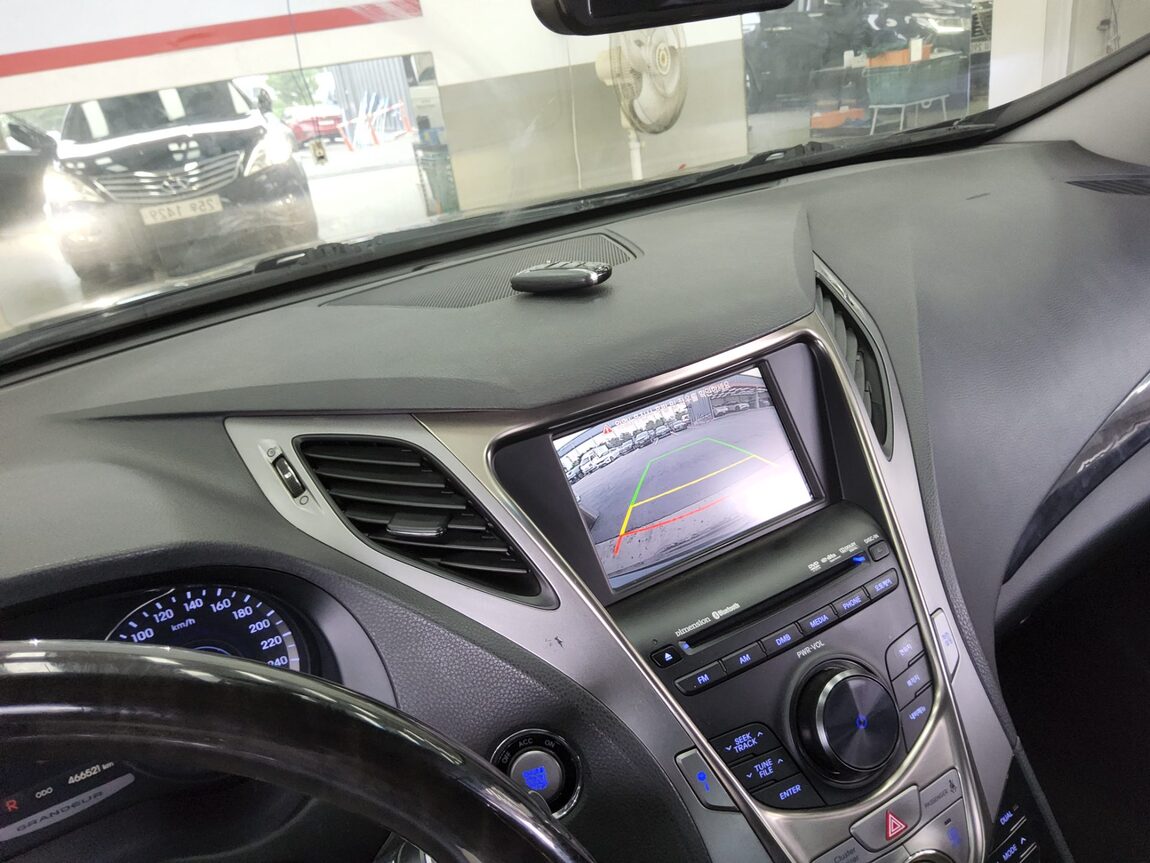HYUNDAI GRANDEUR HG HG 300 NOBLE 2011 - zdjęcie 17