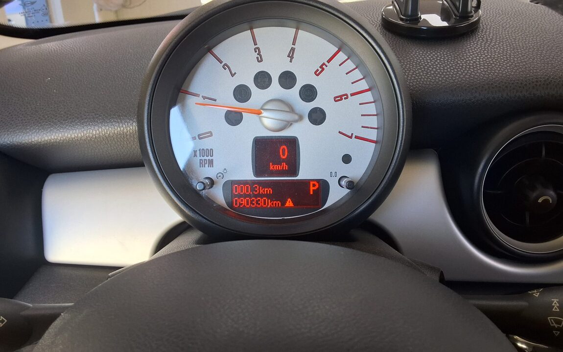 MINI COOPER (2ND GEN) 2.0 D SE 2013 - zdjęcie 9