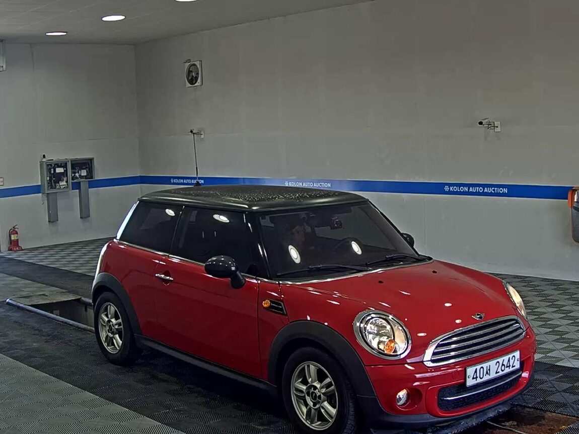 MINI COOPER (2ND GEN) 2.0 D SE 2013 - zdjęcie 3