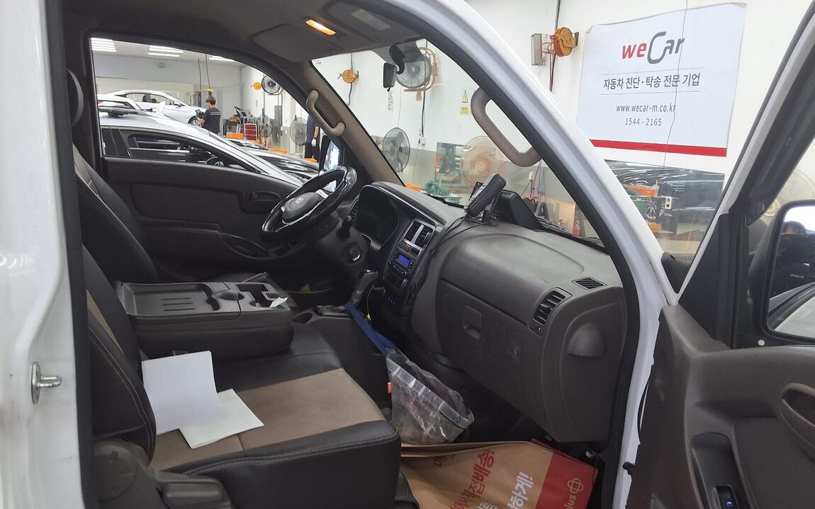 HYUNDAI PORTER II VGT STANDARD CAB EXTRA LONG WHEELBASE STYLE 2022 - zdjęcie 11
