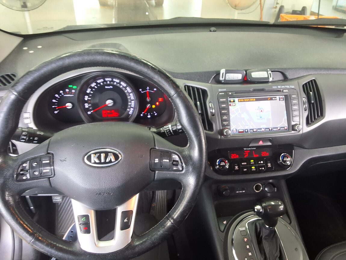 KIA SPORTAGE R DIESEL R2.0 2WD TLX LUXURY MODEL 2012 - zdjęcie 18