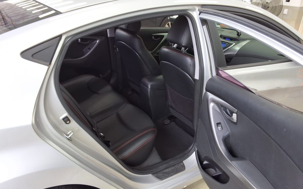 HYUNDAI AVANTE MD M16 GDi LUXURY 2012 - zdjęcie 13