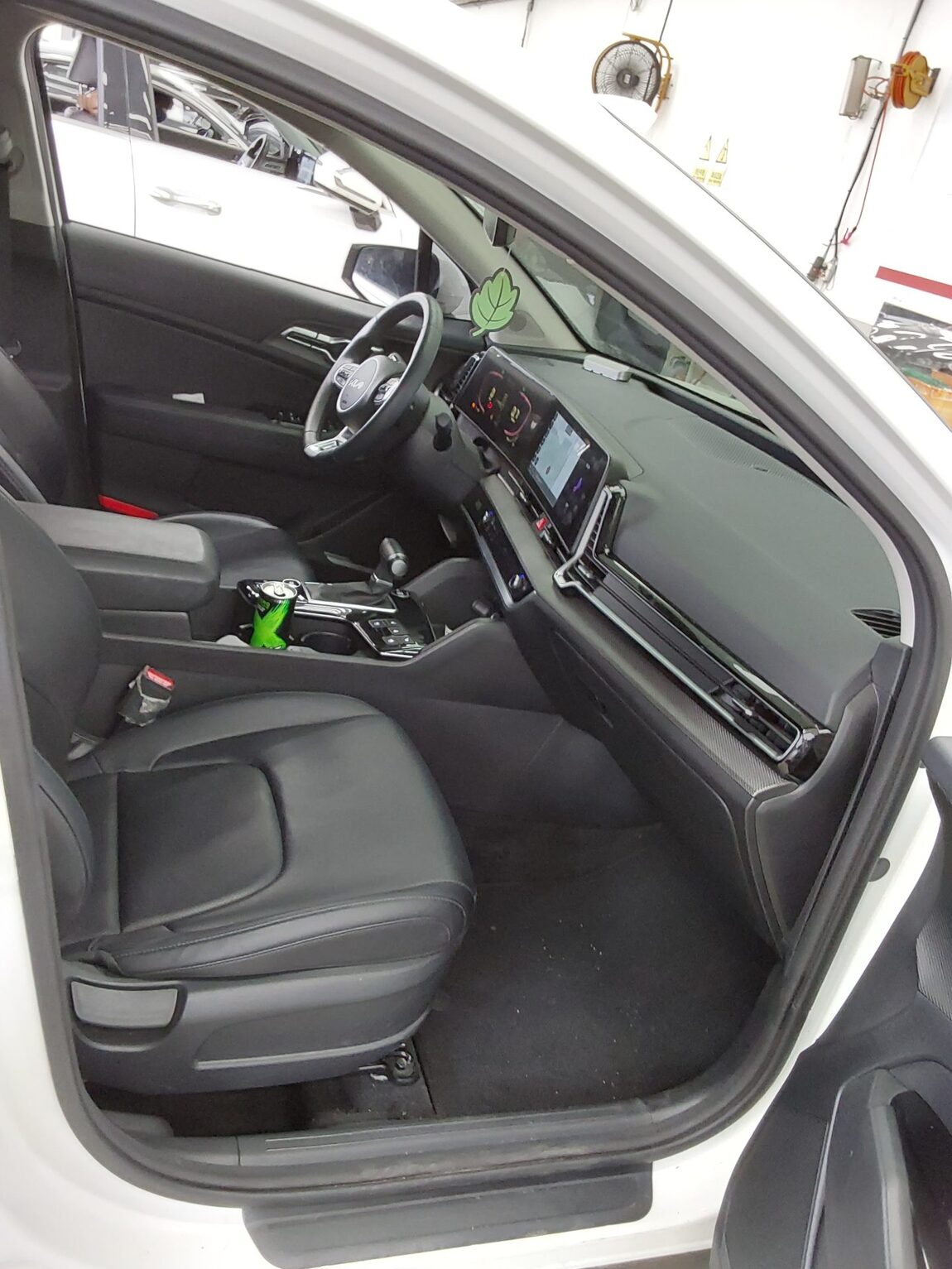 KIA THE ALL NEW SPORTAGE 2.0 DIESEL 2WD PRESTIGE 2024 - zdjęcie 14