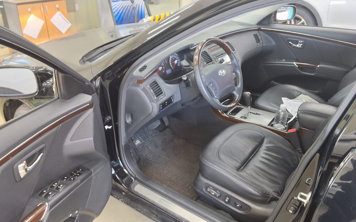 HYUNDAI GRANDEUR NEW LUXURY Q270 LUXURY 2009 - zdjęcie 10