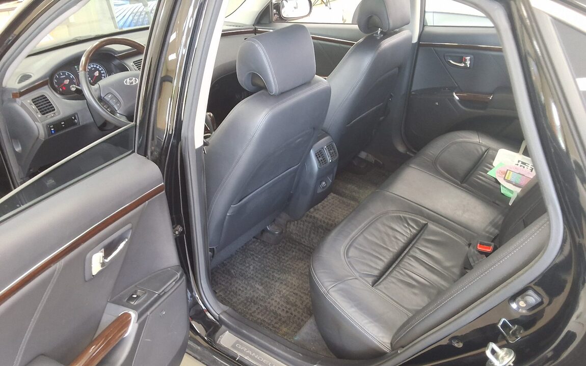 HYUNDAI GRANDEUR NEW LUXURY Q270 LUXURY 2009 - zdjęcie 12