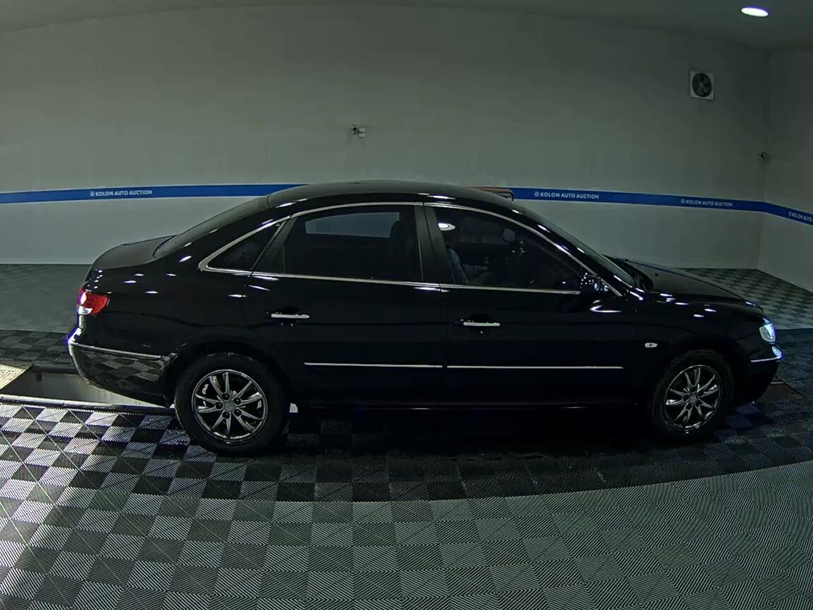 HYUNDAI GRANDEUR NEW LUXURY Q270 LUXURY 2009 - zdjęcie 4