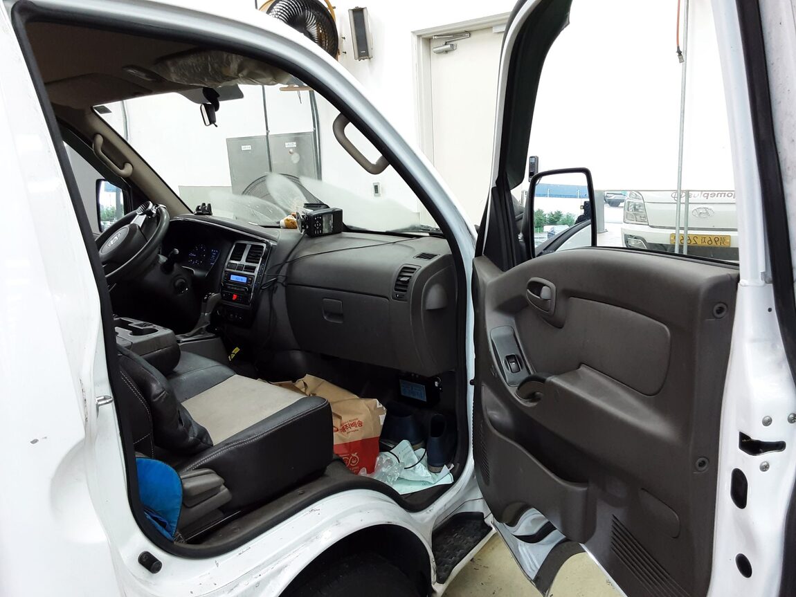 HYUNDAI PORTER II CRDi STANDARD CAB EXTRA LONG WHEELBASE STYLE 2022 - zdjęcie 12