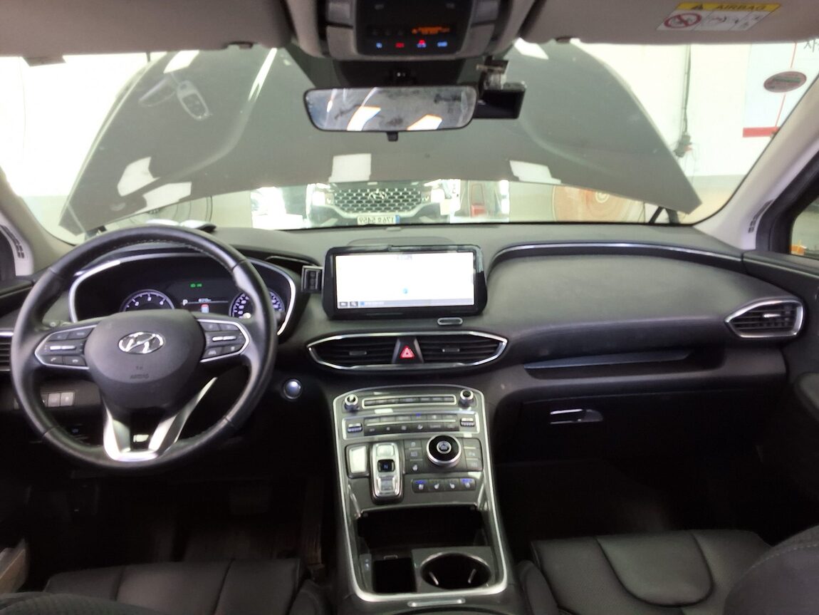 HYUNDAI THE NEW SANTA FE DIESEL 2.2 2WD PREMIUM CHOICE 2021 - zdjęcie 12