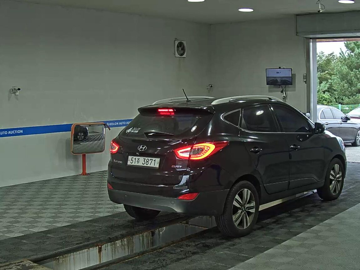 HYUNDAI NEW TUCSON ix DIESEL R2.0 2WD MODERN 2014 - zdjęcie 5