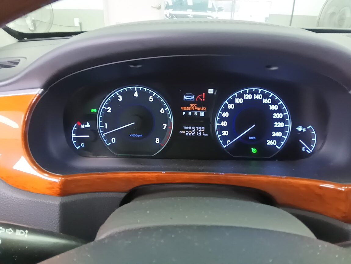 HYUNDAI EQUUS (NEW) VS500 PRESTIGE 2012 - zdjęcie 9
