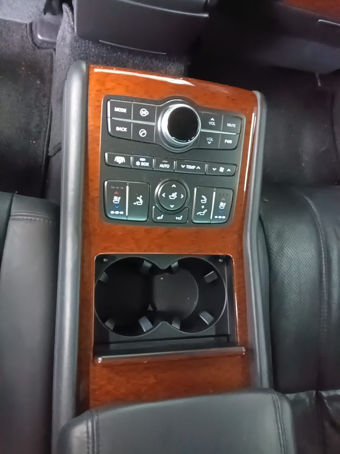 HYUNDAI EQUUS (NEW) VS500 PRESTIGE 2012 - zdjęcie 19