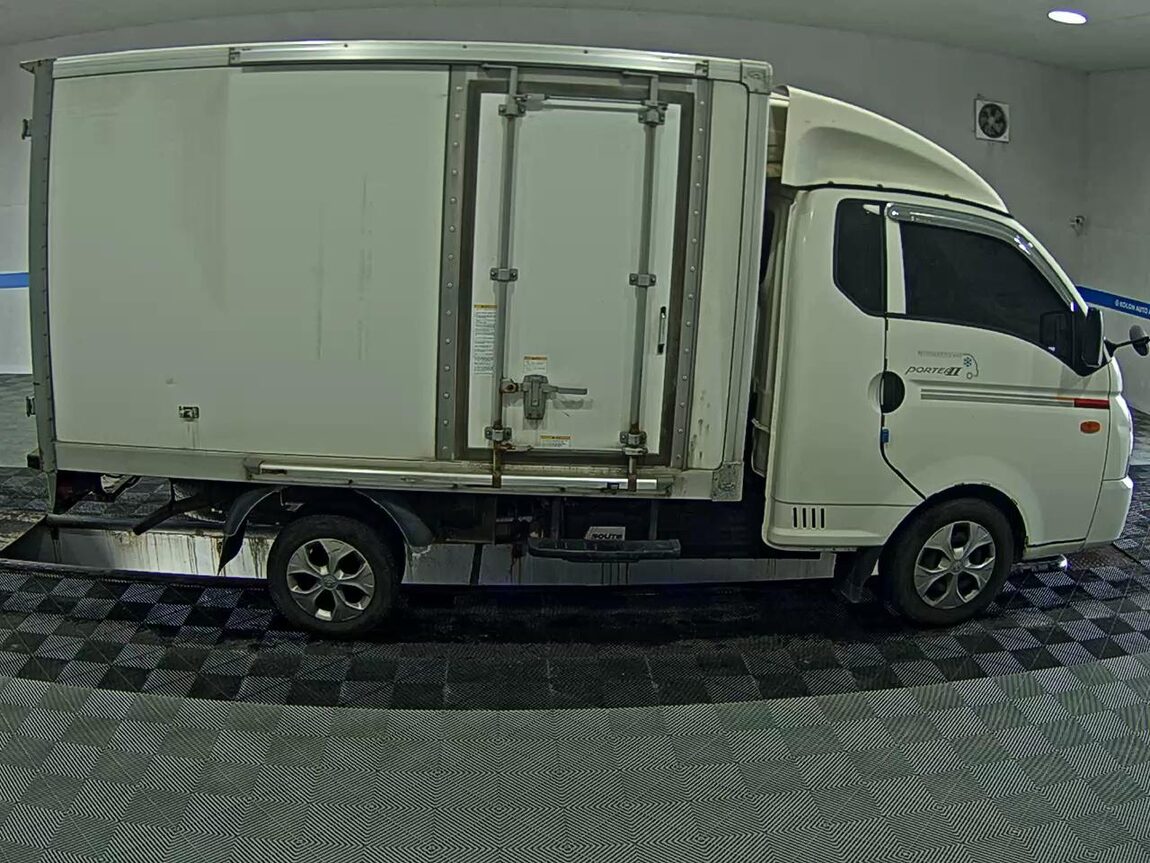 HYUNDAI PORTER II FREEZER BOX TRUCK SUPER CAB TWIN COMPRESSOR 2019 - zdjęcie 4