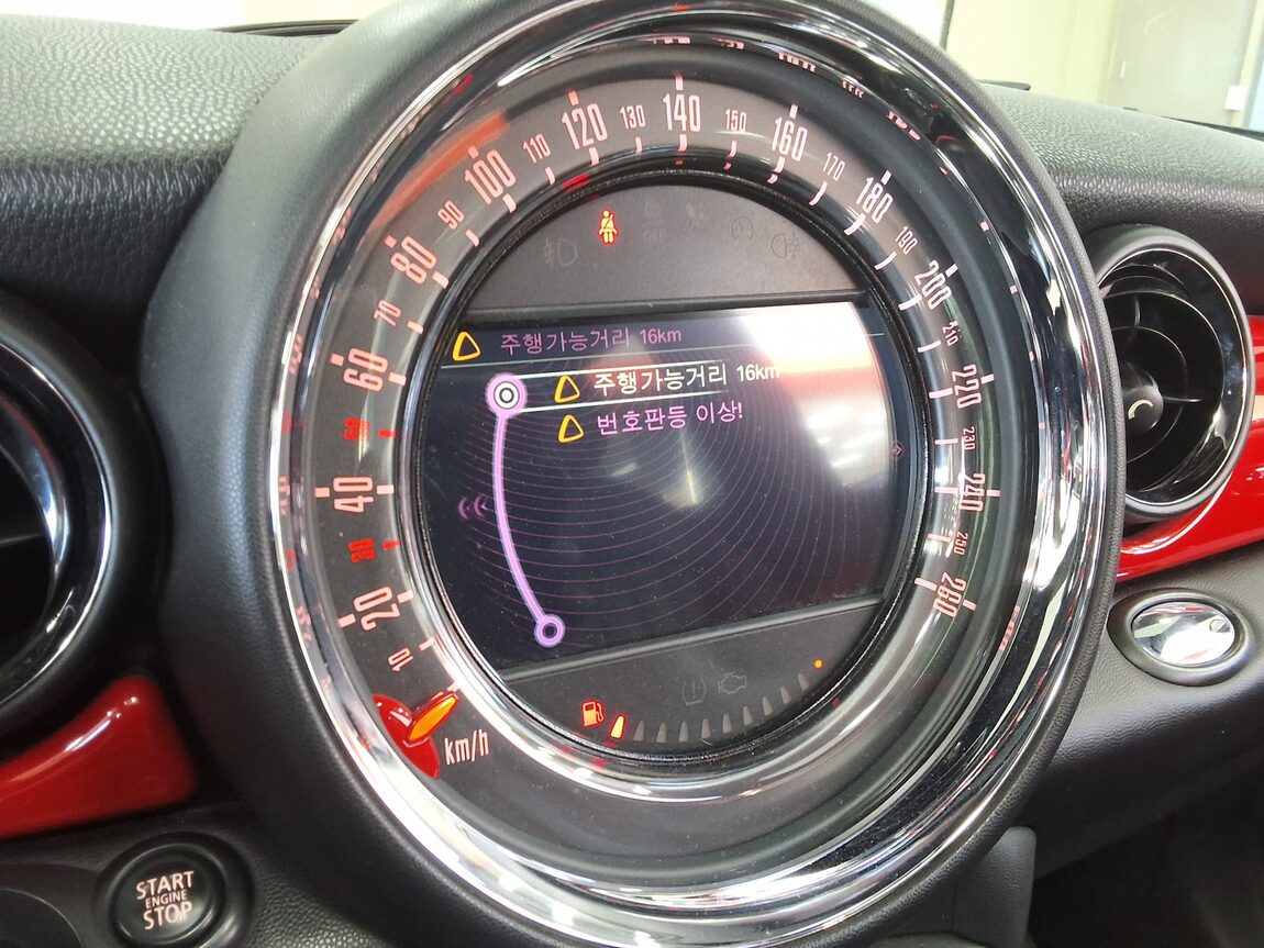MINI COOPER (2ND GEN) 1.6 S JCW 2013 - zdjęcie 24