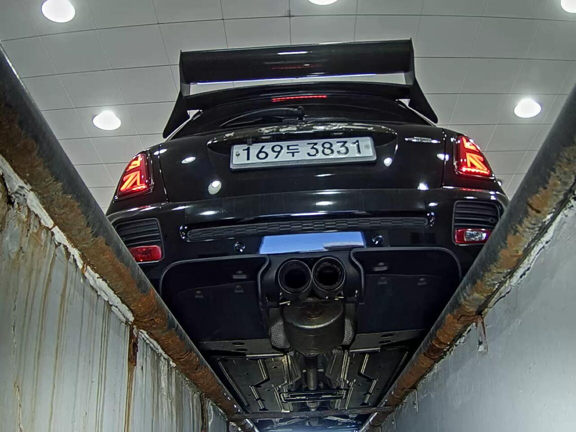 MINI COOPER (2ND GEN) 1.6 S JCW 2013 - zdjęcie 8