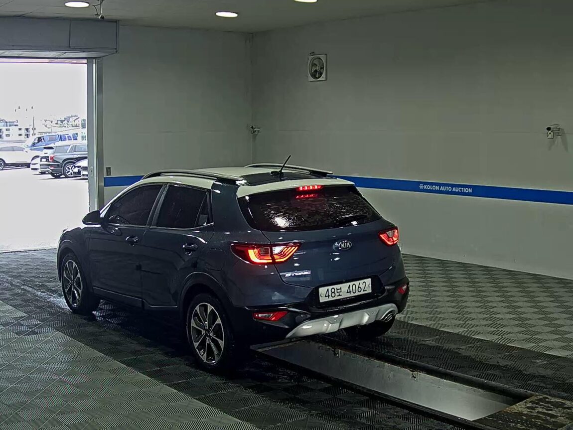 KIA STONIC 1.4 GASOLINE PRESTIGE 2018 - zdjęcie 6