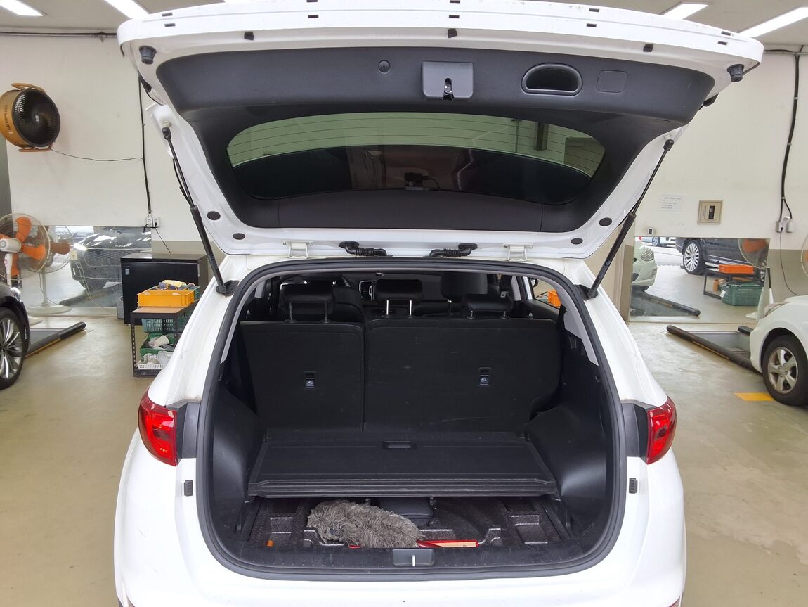 KIA NEW SPORTAGE R2.0 2WD PRESTIGE 2016 - zdjęcie 15