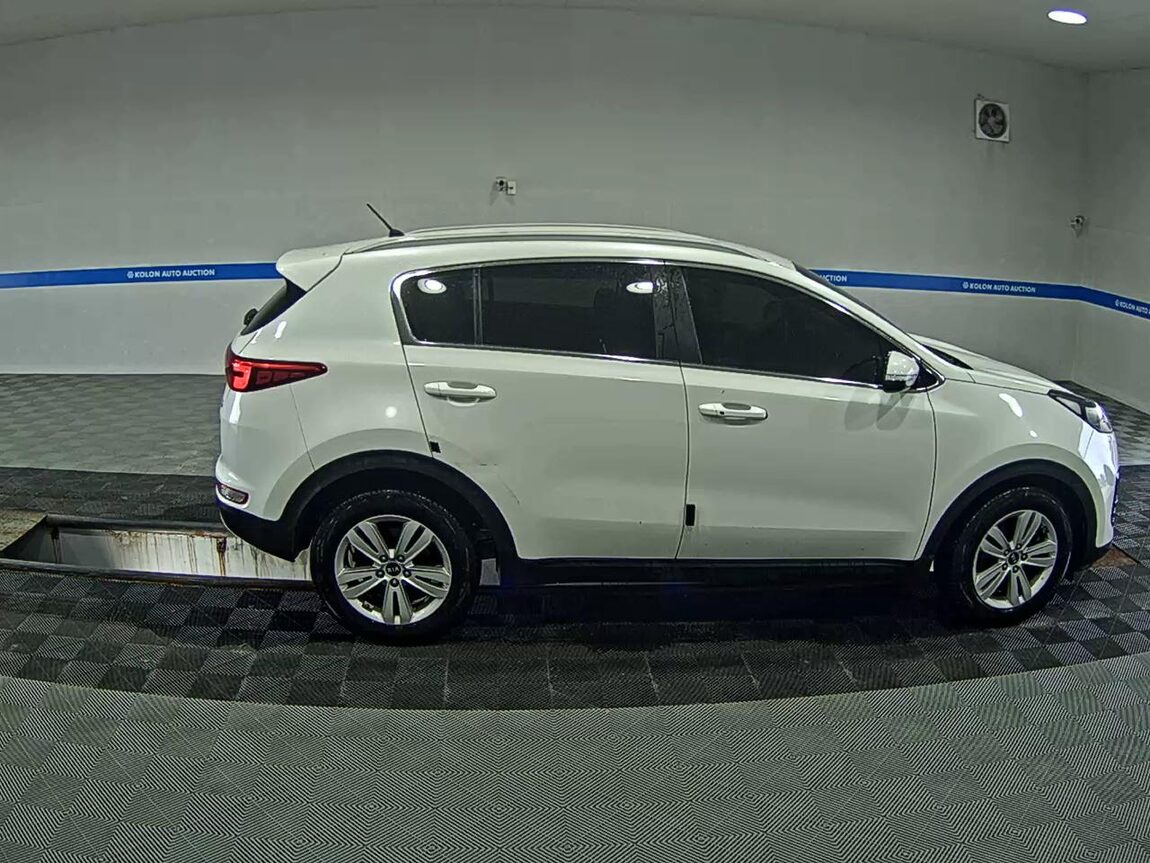 KIA NEW SPORTAGE R2.0 2WD PRESTIGE 2016 - zdjęcie 4