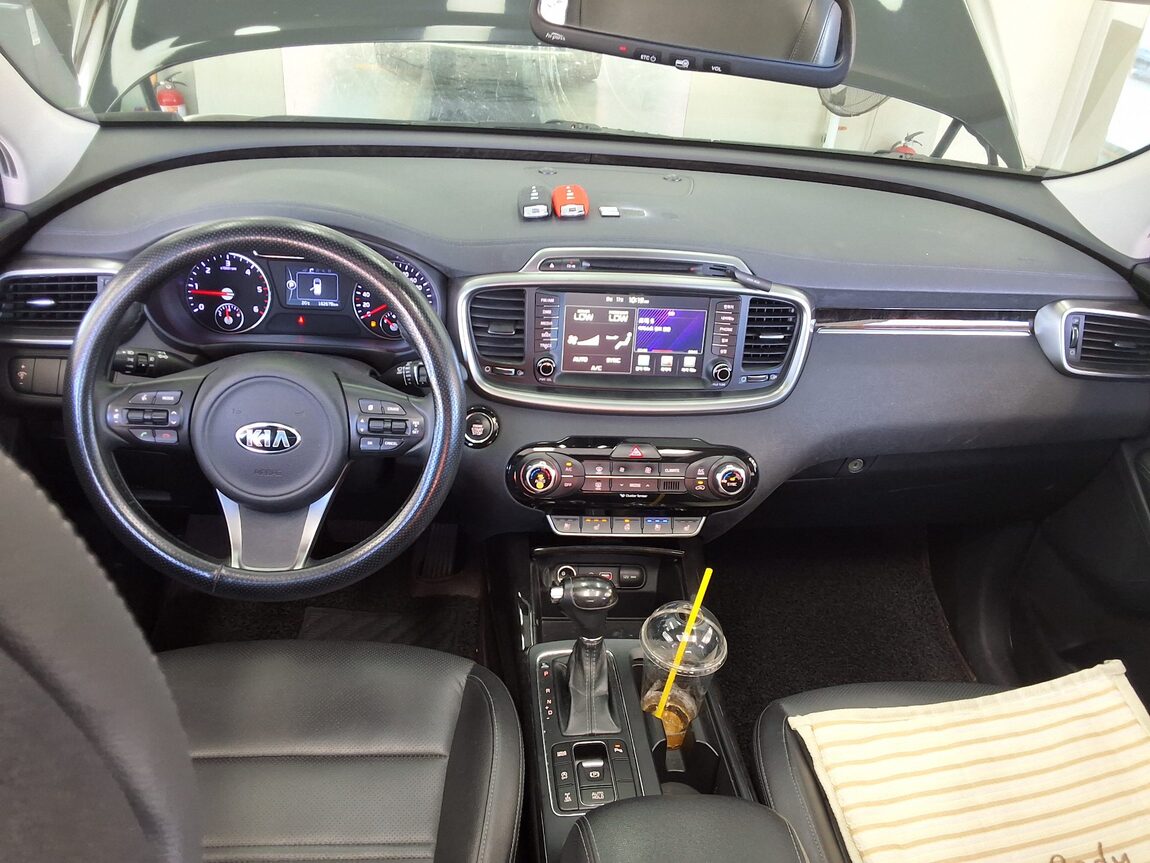 KIA ALL NEW SORENTO R2.2 4WD NOBLESSE 2015 - zdjęcie 11