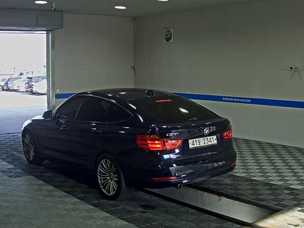 BMW GRAN TURISMO (GT) 3 SERIES GT 320d xDRIVE 2014 - zdjęcie 6