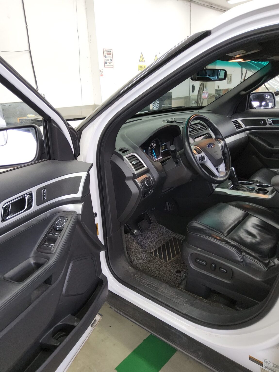 FORD EXPLORER (5TH GEN) 2 XLT 2013 - zdjęcie 10