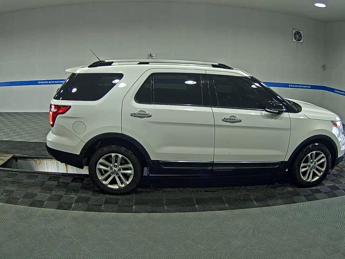 FORD EXPLORER (5TH GEN) 2 XLT 2013 - zdjęcie 4