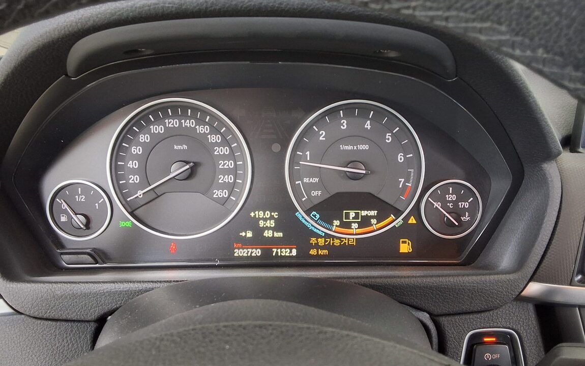 BMW 3 SERIES (6TH GEN) 320i 2014 - zdjęcie 9