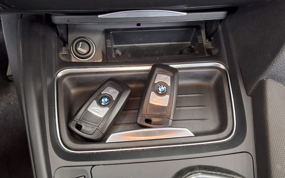 BMW 3 SERIES (6TH GEN) 320i 2014 - zdjęcie 20