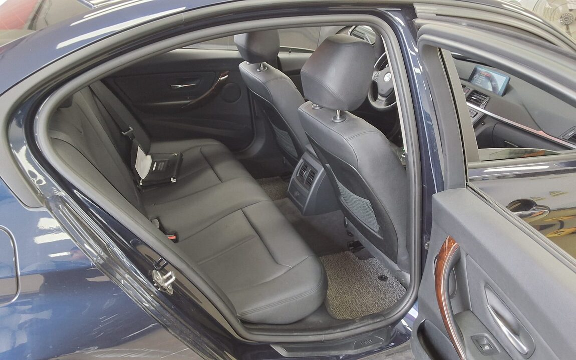 BMW 3 SERIES (6TH GEN) 320i 2014 - zdjęcie 13