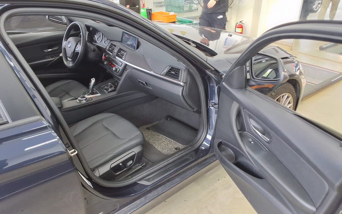 BMW 3 SERIES (6TH GEN) 320i 2014 - zdjęcie 14