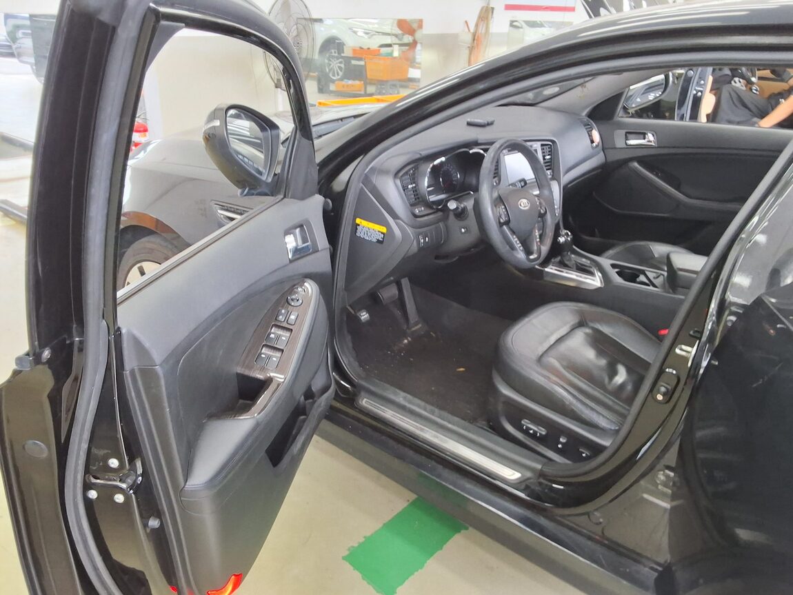 KIA K5 2.0 CVVT PRESTIGE 2011 - zdjęcie 10