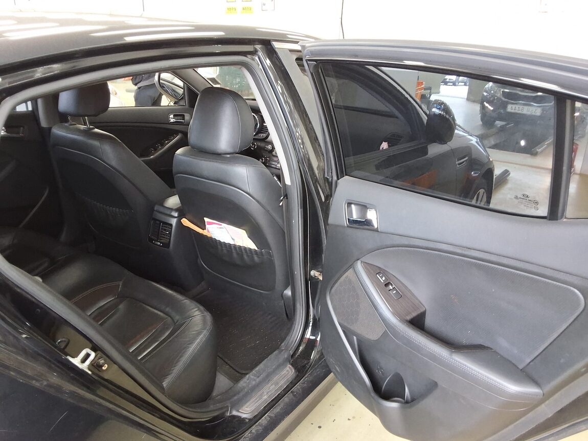 KIA K5 2.0 CVVT PRESTIGE 2011 - zdjęcie 13