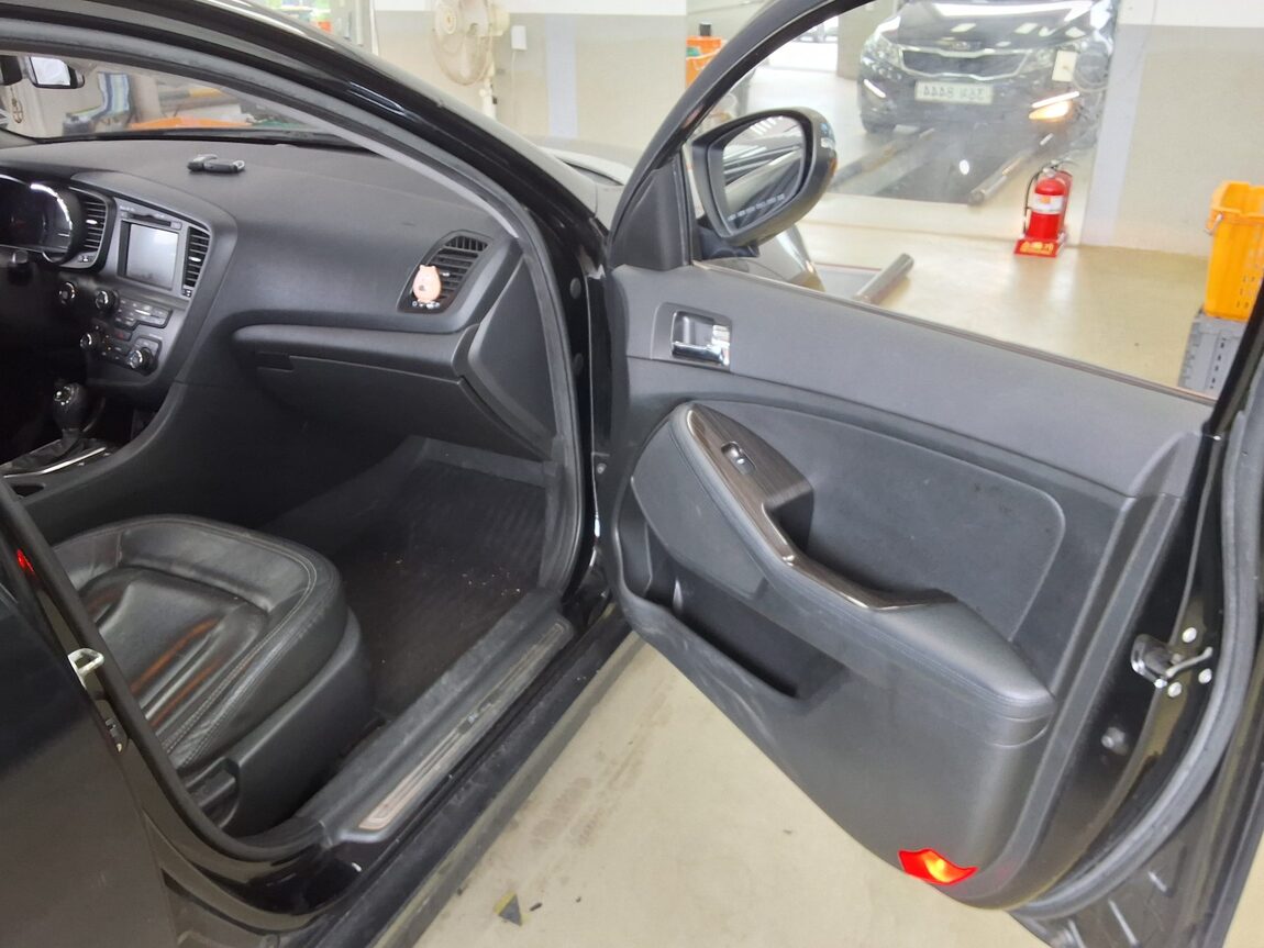 KIA K5 2.0 CVVT PRESTIGE 2011 - zdjęcie 14