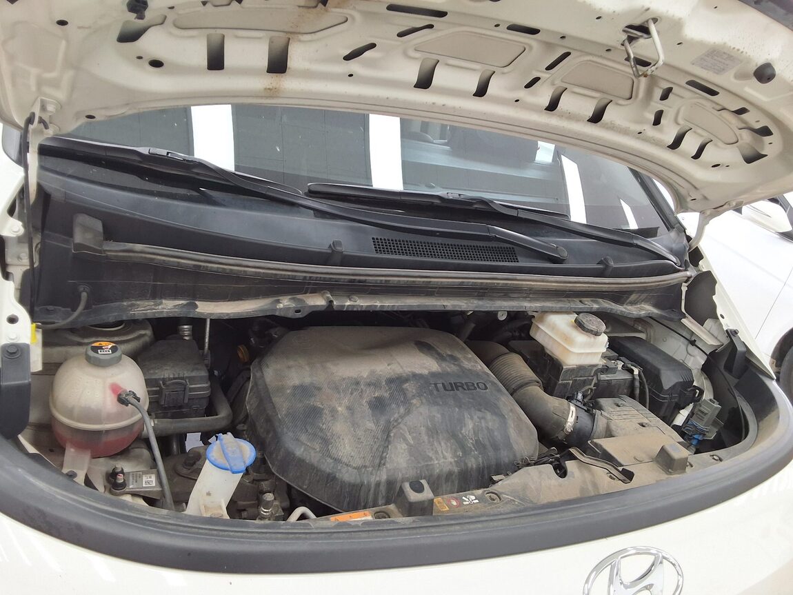 HYUNDAI STARIA 2.2 DIESEL CARGO 3-SEATER SMART 2022 - zdjęcie 19