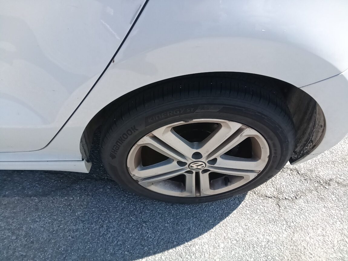 VOLKSWAGEN THE NEW POLO (5TH GEN) 1.6 TDI R LINE 2014 - zdjęcie 24