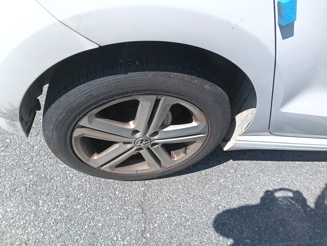 VOLKSWAGEN THE NEW POLO (5TH GEN) 1.6 TDI R LINE 2014 - zdjęcie 26