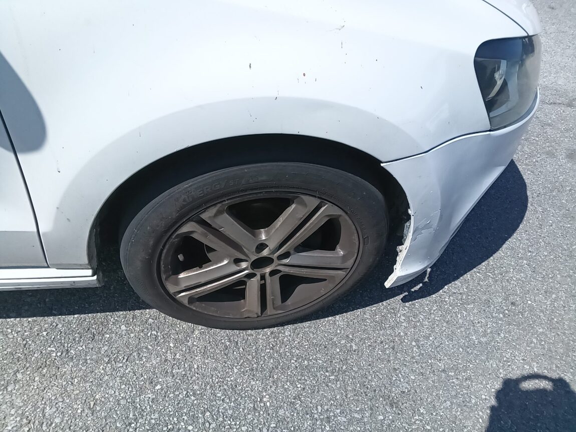 VOLKSWAGEN THE NEW POLO (5TH GEN) 1.6 TDI R LINE 2014 - zdjęcie 25