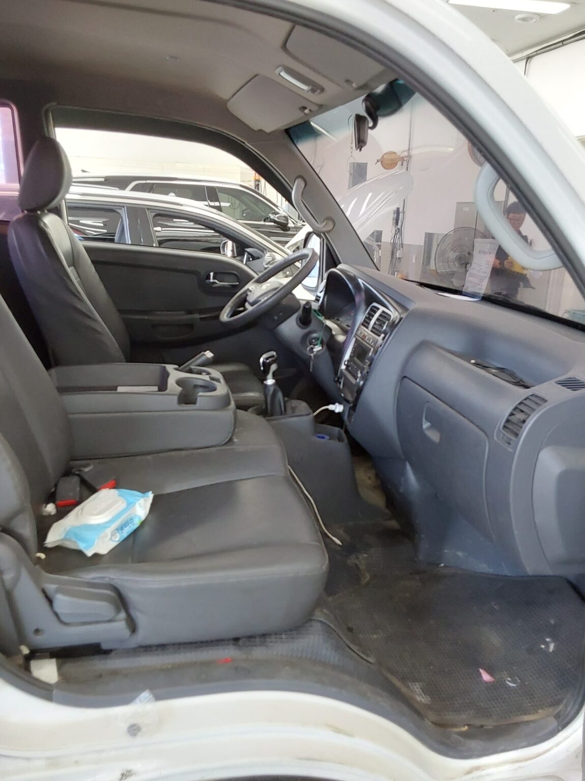 KIA BONGO III CARGO CRDi KING CAB EXTRA LONG WHEELBASE 2017 - zdjęcie 12